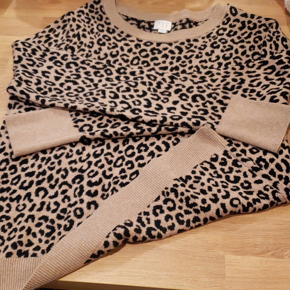 Leopaard sweater, L